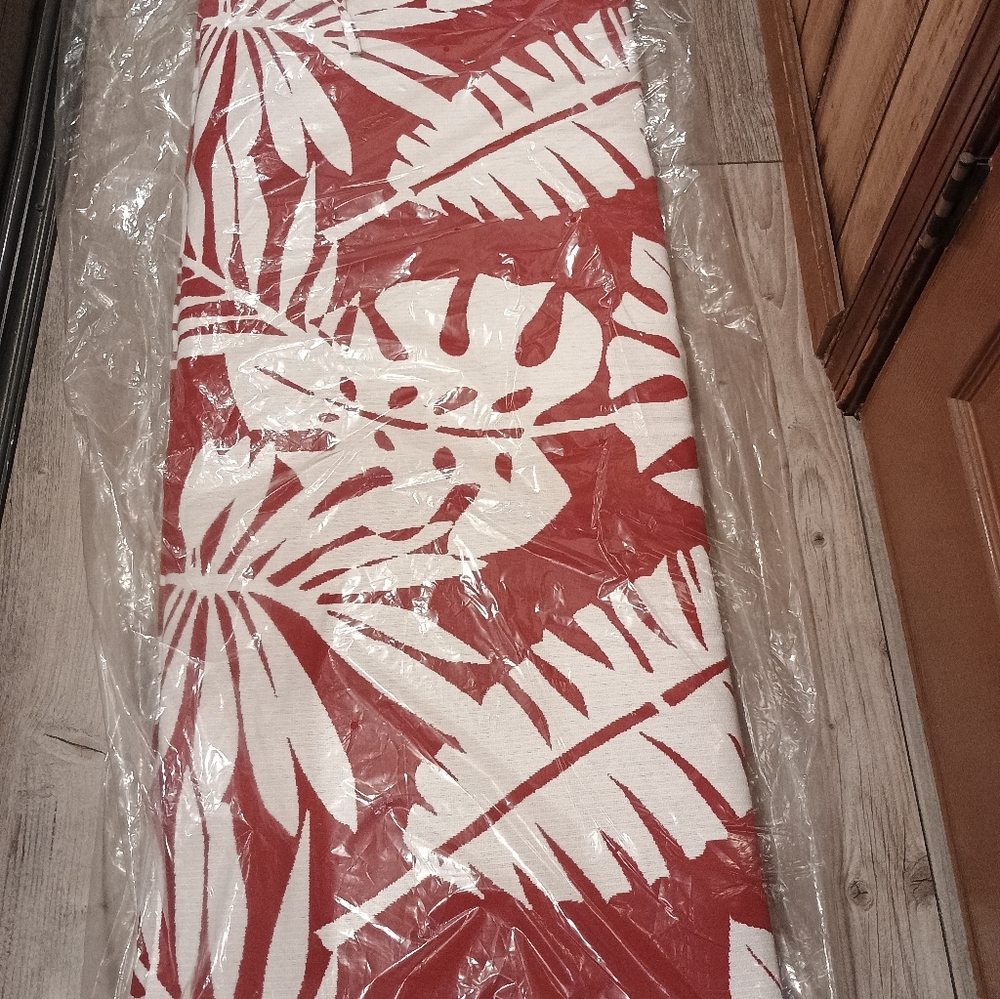 POLYWOOD Outdoor Bench Seat Cushion: Leaf Crimson